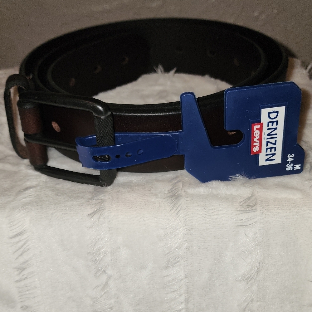 Men's Levi’s Leather Brown Belt